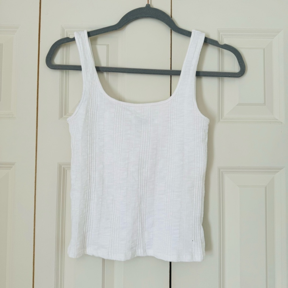 American Eagle White Sleeveless Cropped Top Size S